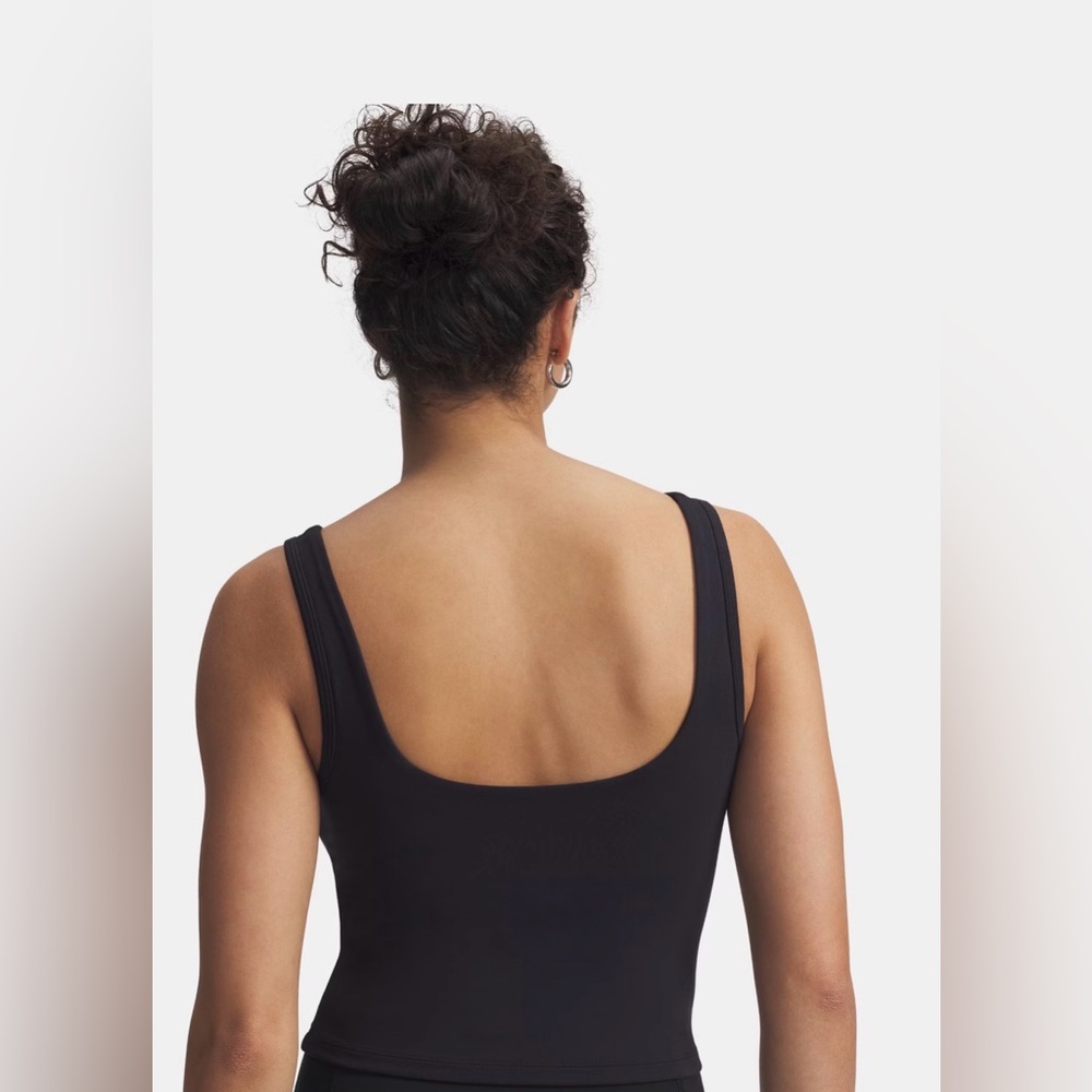 Under Armour workout tank top | Medium | Navy | Buttery Soft | NWT - Picture 2 of 7